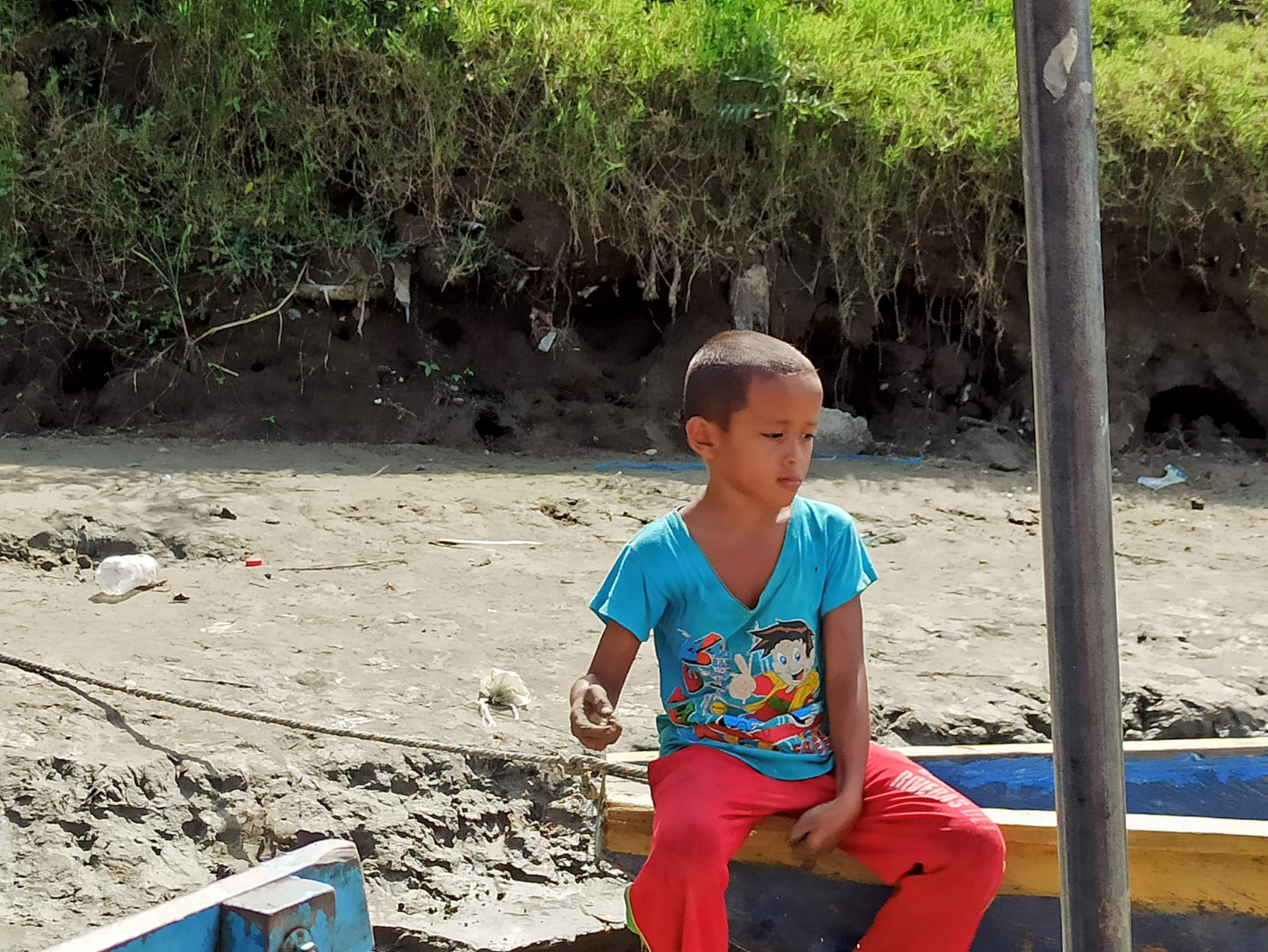 Andrés en la orilla del río Cauca Andrés en la orilla del río Cauca