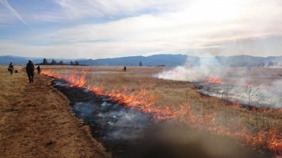 Incendio controlado en Lower Table Rock, Medford