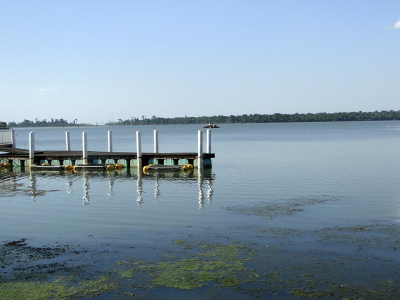 Vistas del gran embalse de Itaipú